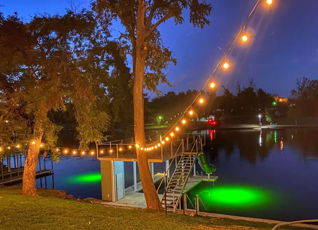 3 Reasons Why Every Dock Needs Dock Lights – Underwater Fish Light