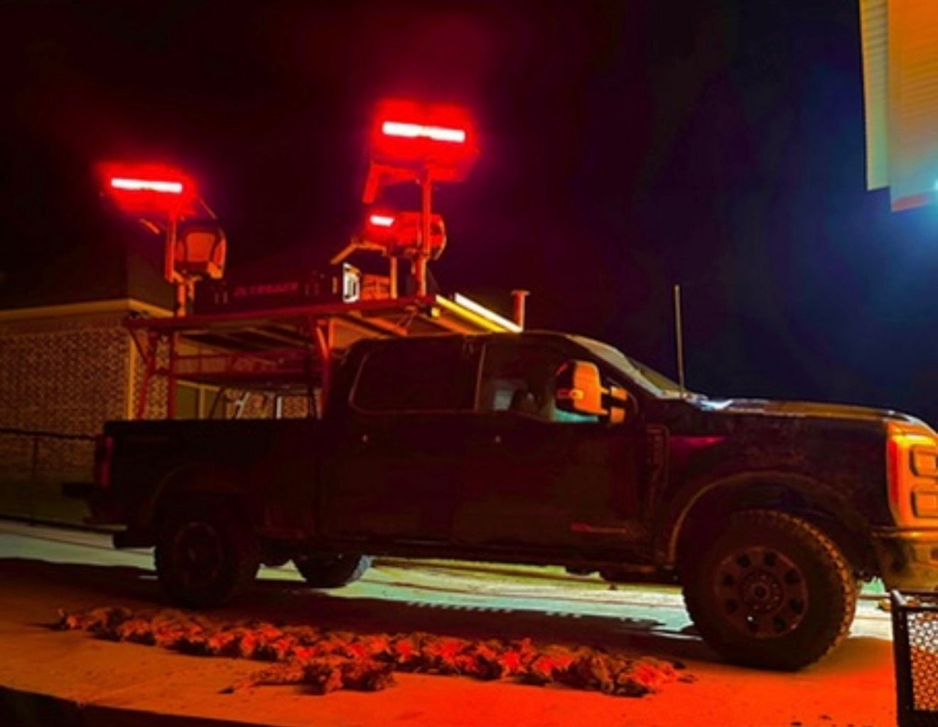 Predator Cannon Hunting Light Bar on High Rack